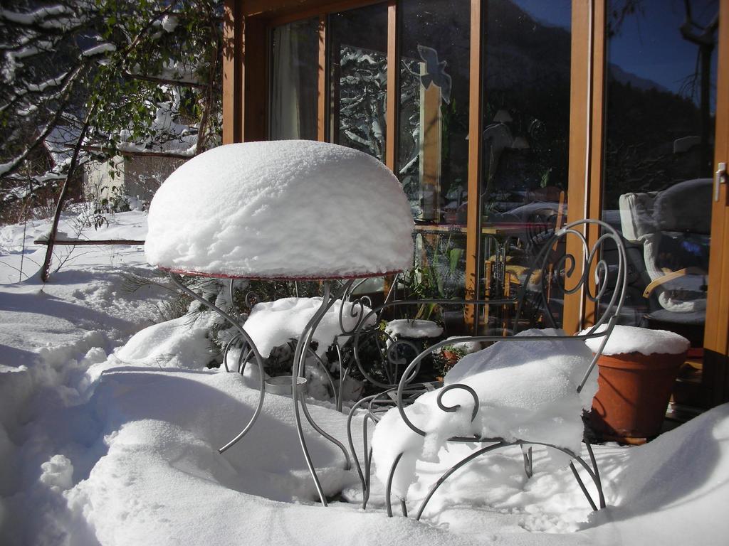 Dunkel Blaue Maus Bed and Breakfast Meiringen Εξωτερικό φωτογραφία
