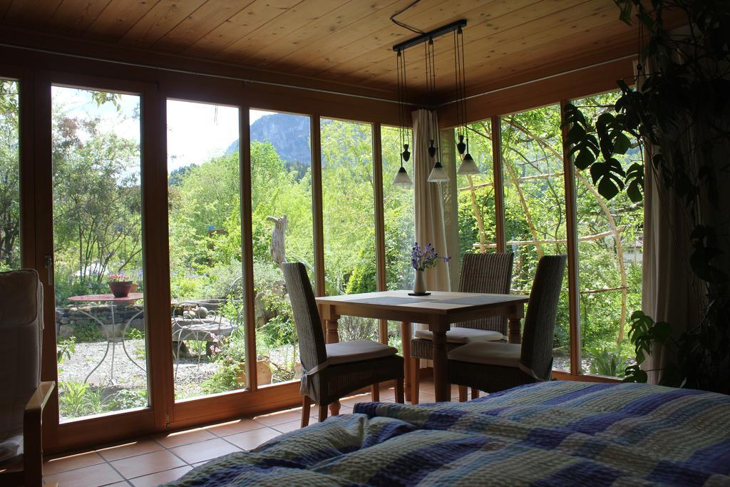 Dunkel Blaue Maus Bed and Breakfast Meiringen Εξωτερικό φωτογραφία