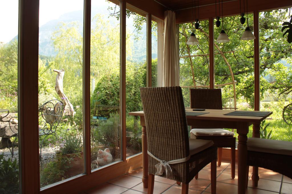 Dunkel Blaue Maus Bed and Breakfast Meiringen Εξωτερικό φωτογραφία